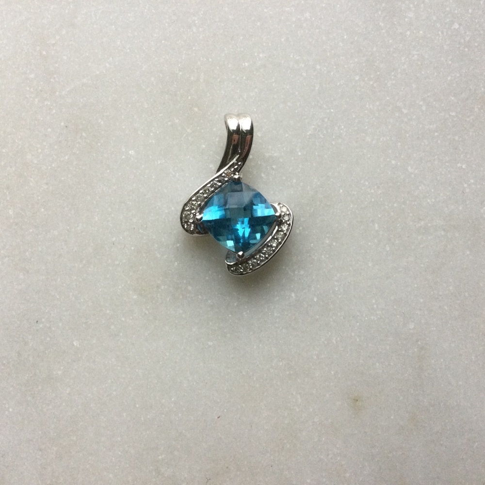 Cushion Cut Blue Topaz Diamond 10KT Necklace Pendant